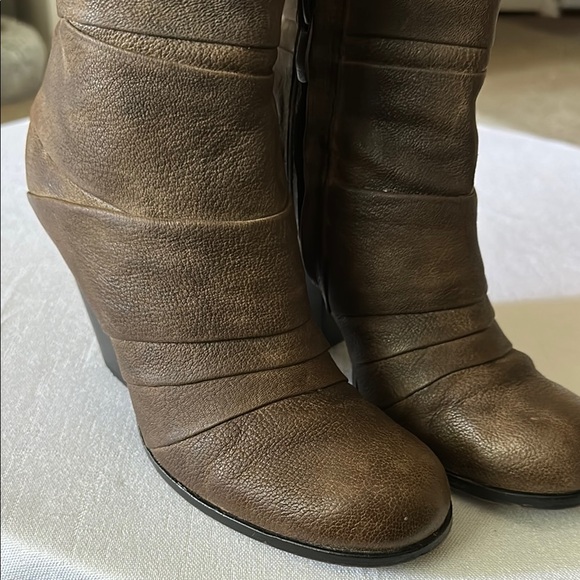 Vince Camuto Brown Leather Ankle Booties with Distressed Finish - Picture 4 of 8